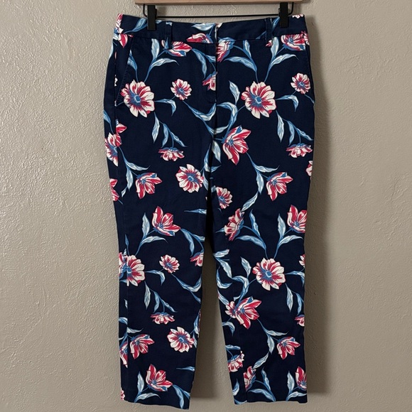 Lands' End Women's Blue Floral Mid Rise Straight Leg Chino Crop Pants Capri SZ 8 - Picture 1 of 8